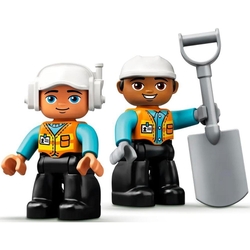 Náklaďák a pásový bagr 10931 LEGO